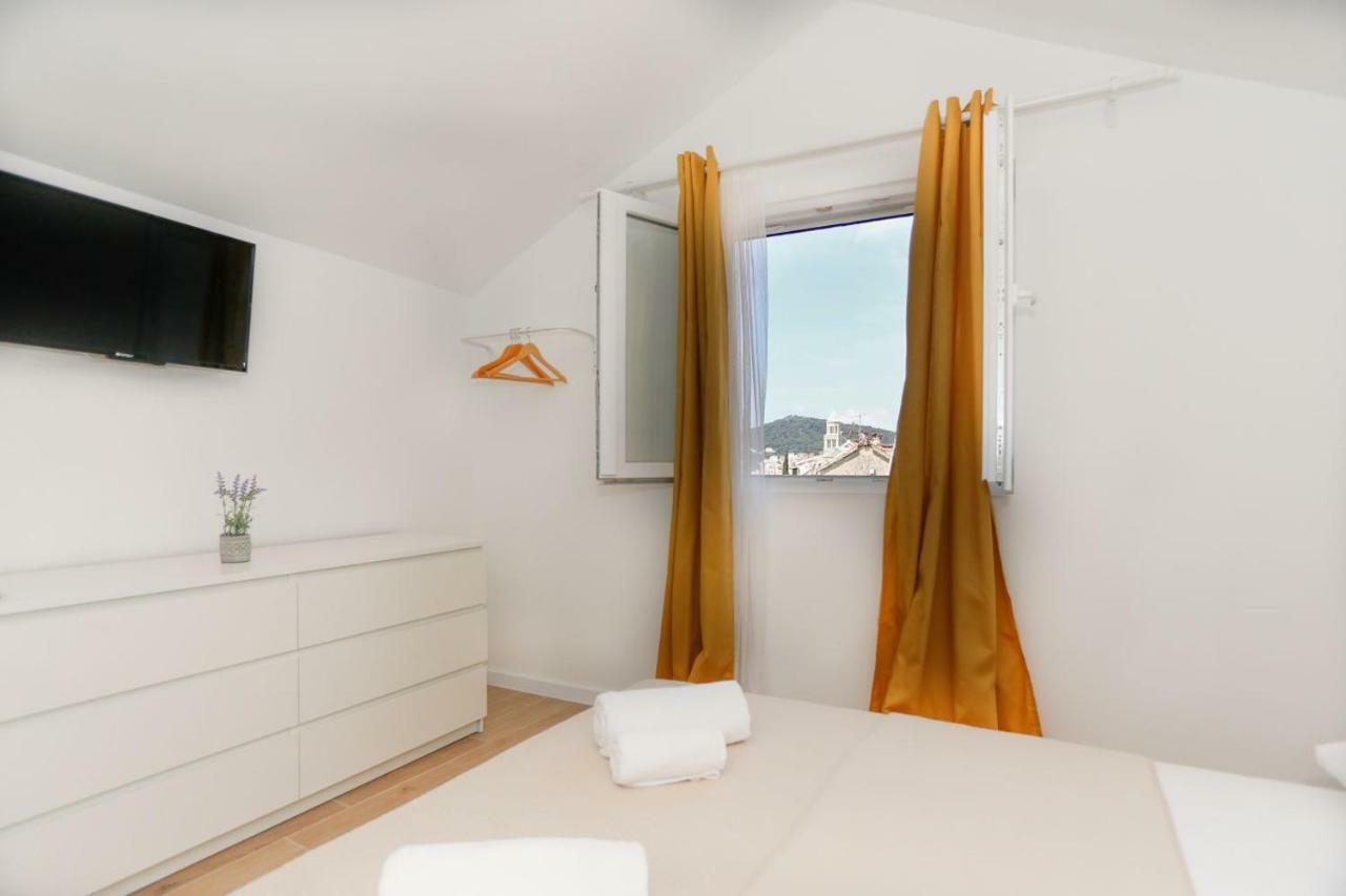 ספליט Apartments And Rooms Stone House מראה חיצוני תמונה