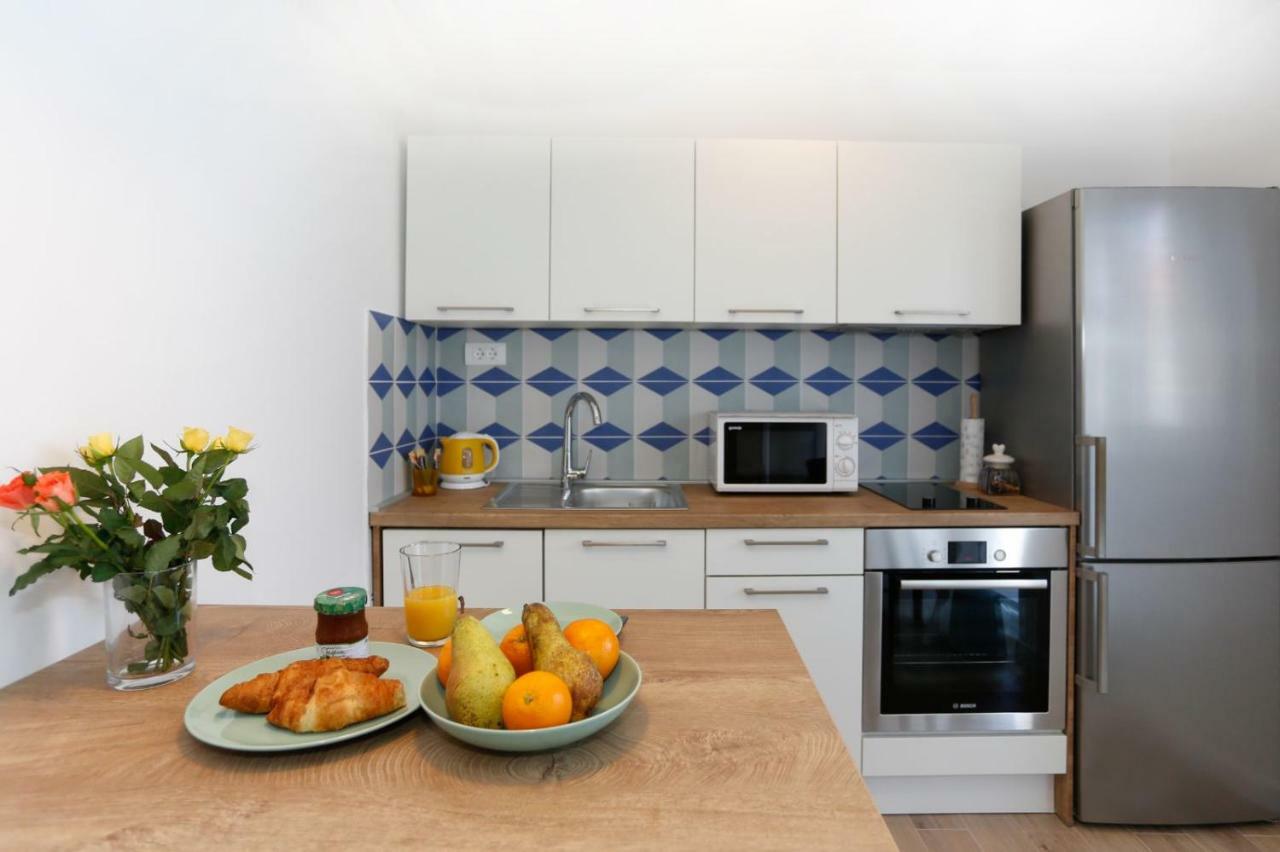 ספליט Apartments And Rooms Stone House מראה חיצוני תמונה