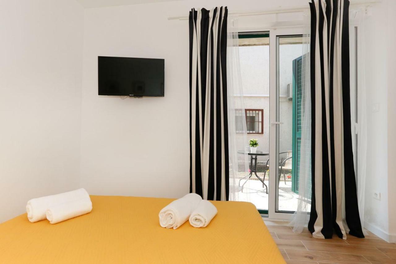 ספליט Apartments And Rooms Stone House מראה חיצוני תמונה