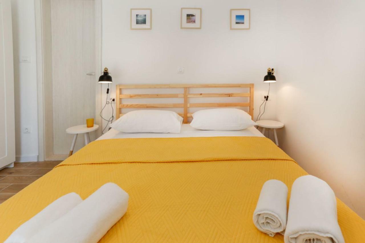 ספליט Apartments And Rooms Stone House מראה חיצוני תמונה